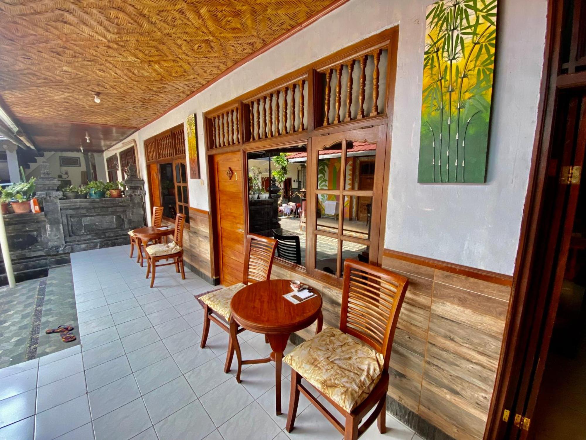 Sawitri Homestay Padangbai  Exterior photo